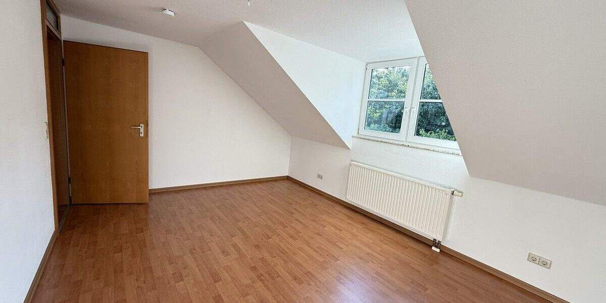 Etagenwohnung Moritzburg Boxdorf - 3 Zimmer, 80 m&sup2;, 249.000&euro; | Angebot:25726961