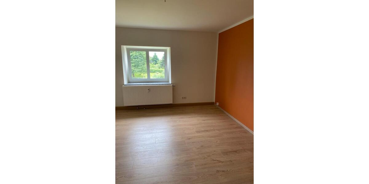 Etagenwohnung Pulsnitz - 3 Zimmer, 106 m&sup2;, 740&euro; | Angebot:25394922