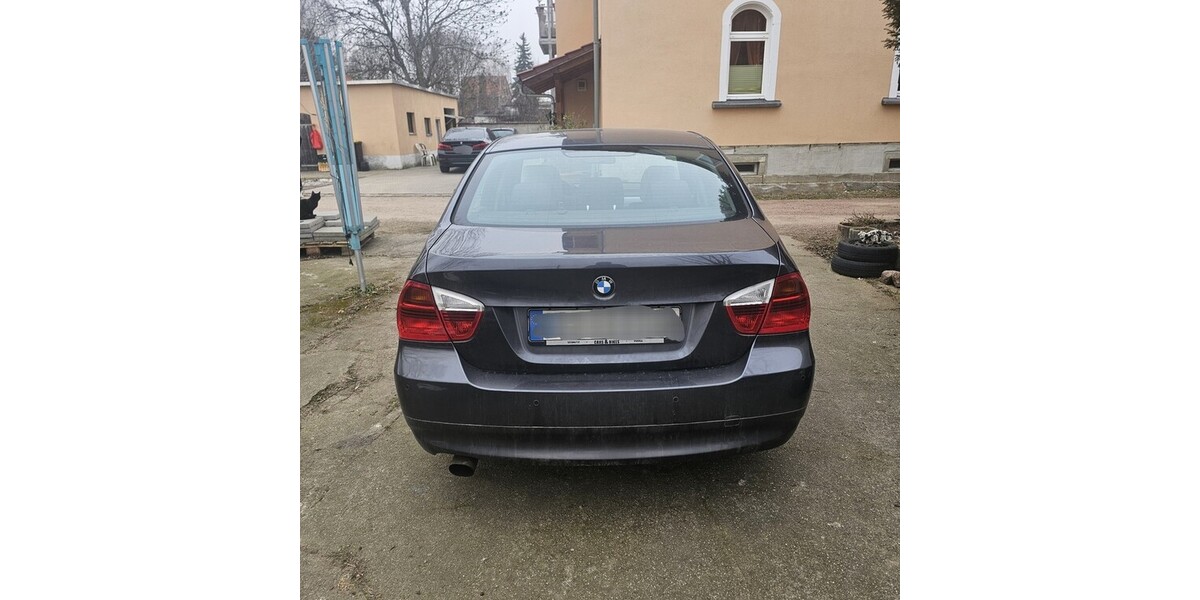 BMW E90 205.000 km 3.000 &euro; Coswig 01640