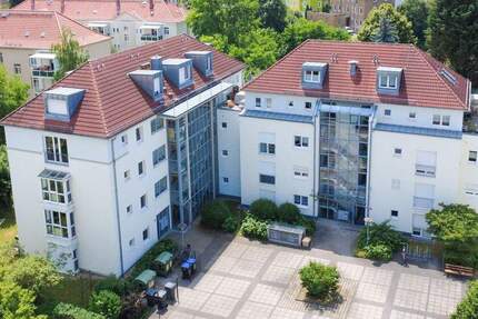 Helle Erdgeschosswohnung mit großzügiger Terrasse! 3 zimmer