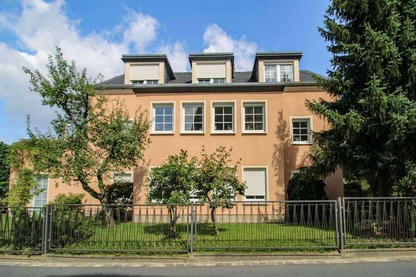 Haus zum Kaufen in Dresden 1.100.000 € 310.21 m²