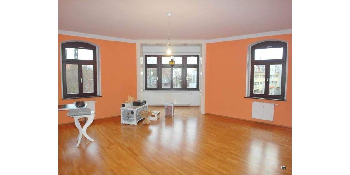 Ab Januar 2026: Stilvolle 3-Zimmer-Wohnung mit Parkettboden, sep. Küche & Badewanne * am Wasaplatz * 3 zimmer