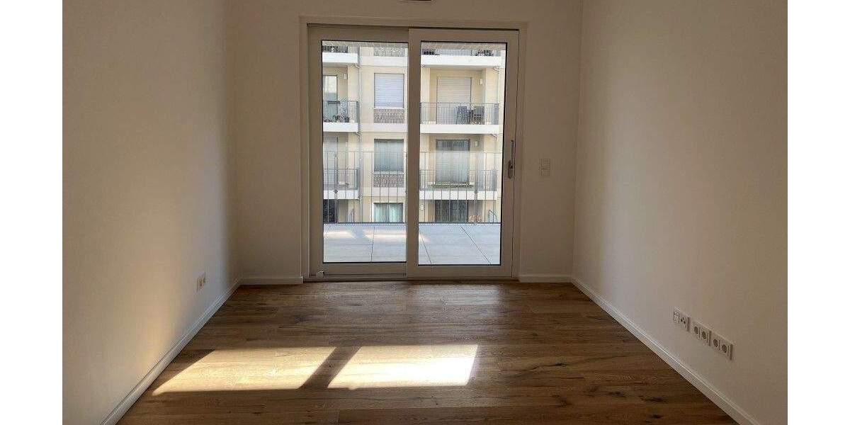 Etagenwohnung Dresden Leipziger Vorstadt - 3 Zimmer, 84 m&sup2;, 1.440&euro; | Angebot:25749170