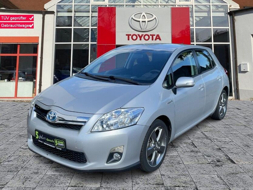 Toyota Auris 148.789 km 8.200 € Dresden 01217