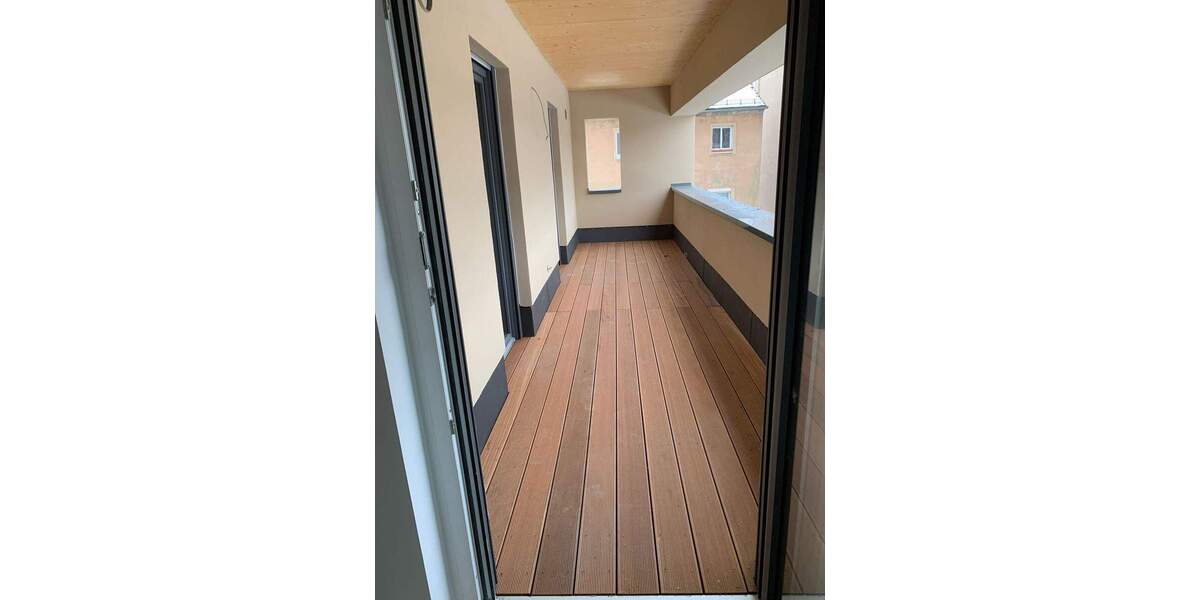 Etagenwohnung Dresden Äußere Neustadt - 3 Zimmer, 100 m&sup2;, 1.660&euro; | Angebot:25836250