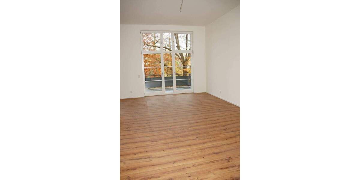 Etagenwohnung Pirna Zehista - 3 Zimmer, 98 m&sup2;, 925&euro; | Angebot:25777595