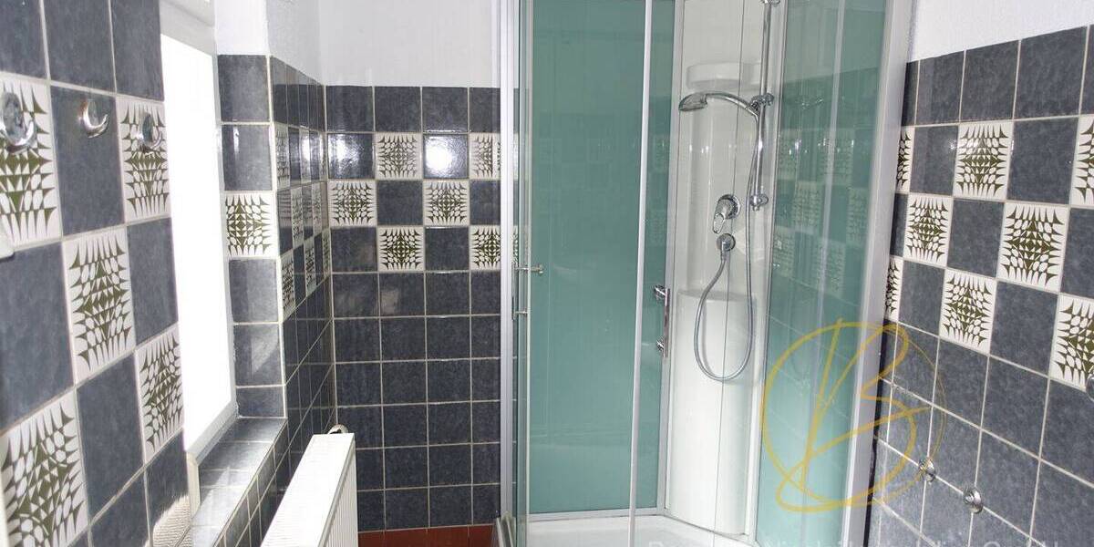 Mehrfamilienhaus, Wohnhaus Großröhrsdorf - 8 Zimmer, 180 m&sup2;, 342.000&euro; | Angebot:26825991