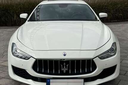 Maserati Ghibli 76.900 km 29.500 &euro; Dresden 01157