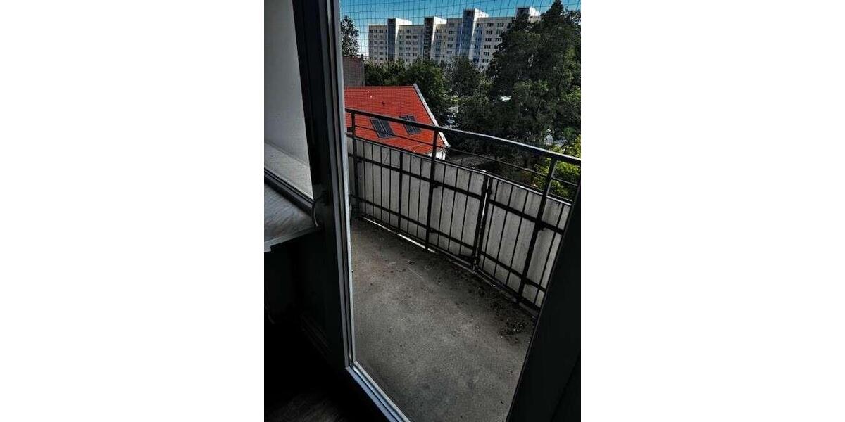 Etagenwohnung Dresden Blasewitz - 33 Zimmer, 79 m&sup2;, 750&euro; | Angebot:26165754