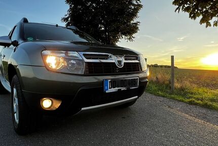 Dacia Duster 24.799 km 8.500 &euro; Dresden 01279