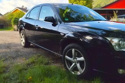 Ford Mondeo 183.006 km 2.800 &euro; Dresden 01326