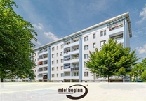 BALKON – WANNENBAD MIT FENSTER & WASCHMASCHINENSTELLPLATZ – LAUBEGAST