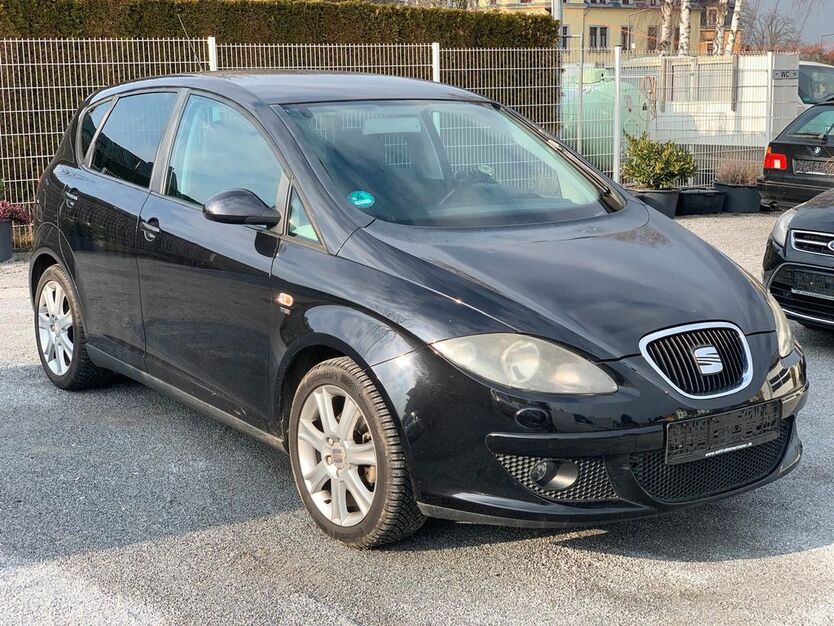 Seat Altea 122.000 km 2.290 € DRESDEN 01259