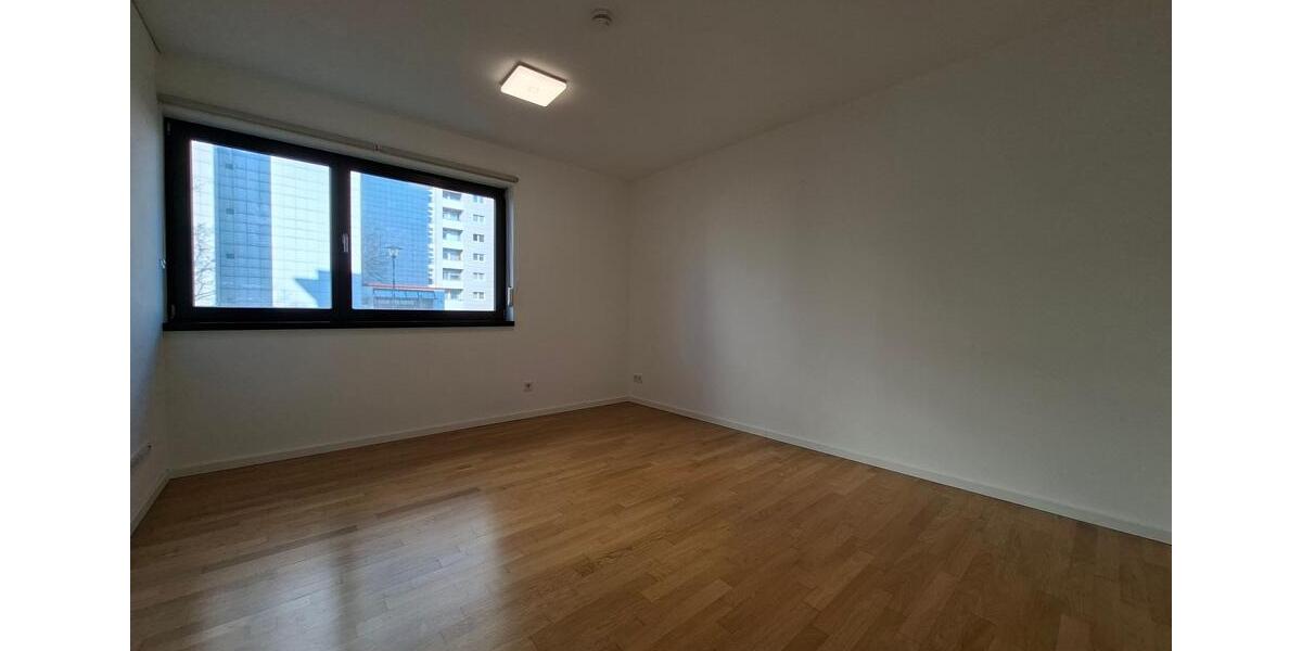 Etagenwohnung Dresden Plauen - 4 Zimmer, 165 m&sup2;, 2.235&euro; | Angebot:25054412