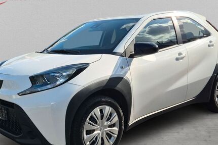 Toyota Aygo (X) 2.500 km 16.390 € Pirna 01796