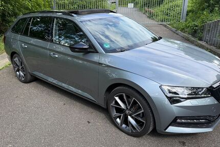 Skoda Superb 50.309 km 26.999 &euro; Dresden 01109