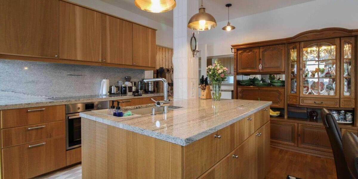 Etagenwohnung Dresden Cotta - 4 Zimmer, 141 m&sup2;, 699.900&euro; | Angebot:26542967