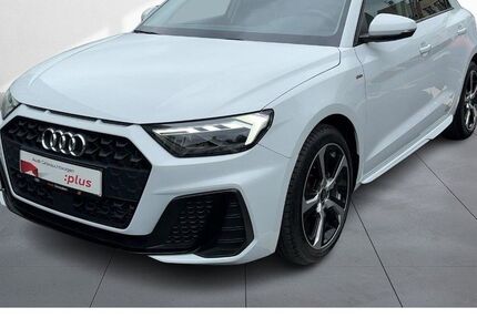Audi A1 31.768 km 29.490 &euro; Dresden 01067