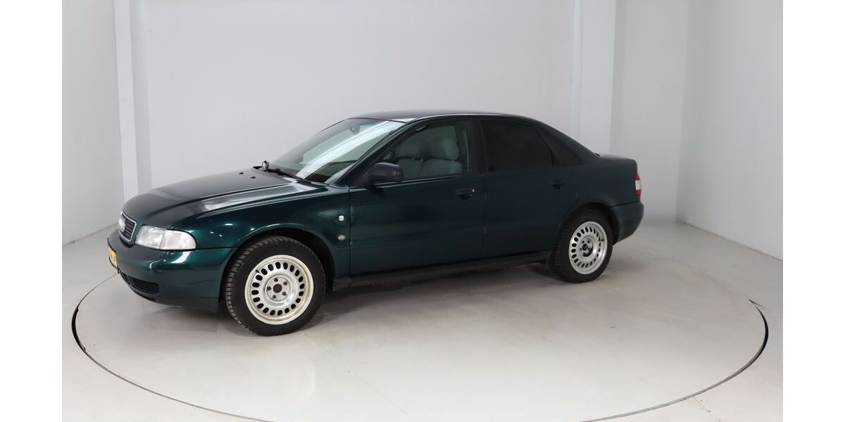 Audi A4 240.132 km 1.490 &euro; Dresden 01237