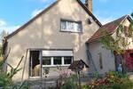 **Zwischen Blüten und Dornen - Schönes Einfamilienhaus mit Sanierungsbedarf**