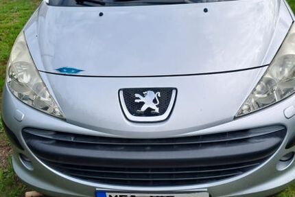Peugeot 207 140.000 km 1.000 &euro; Meißen 01662