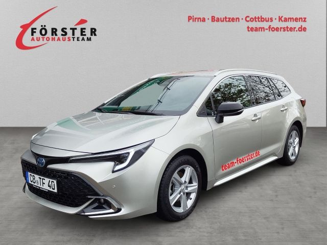 Toyota Corolla 5.858 km 34.390 &euro; Pirna 01796