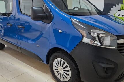 Opel Vivaro 124.000 km 11.899 &euro; Dresden 01139