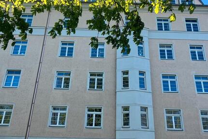 Wohnung Dresden Blasewitz - 2 Zimmer, 84 m&sup2;, 1.060&euro; | Angebot:26426382