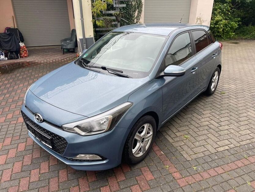 i20