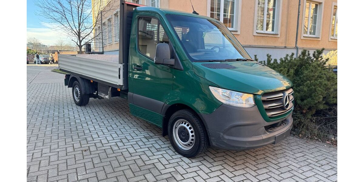 Mercedes-Benz Sprinter 81.800 km 26.950 &euro; Dresden 01159