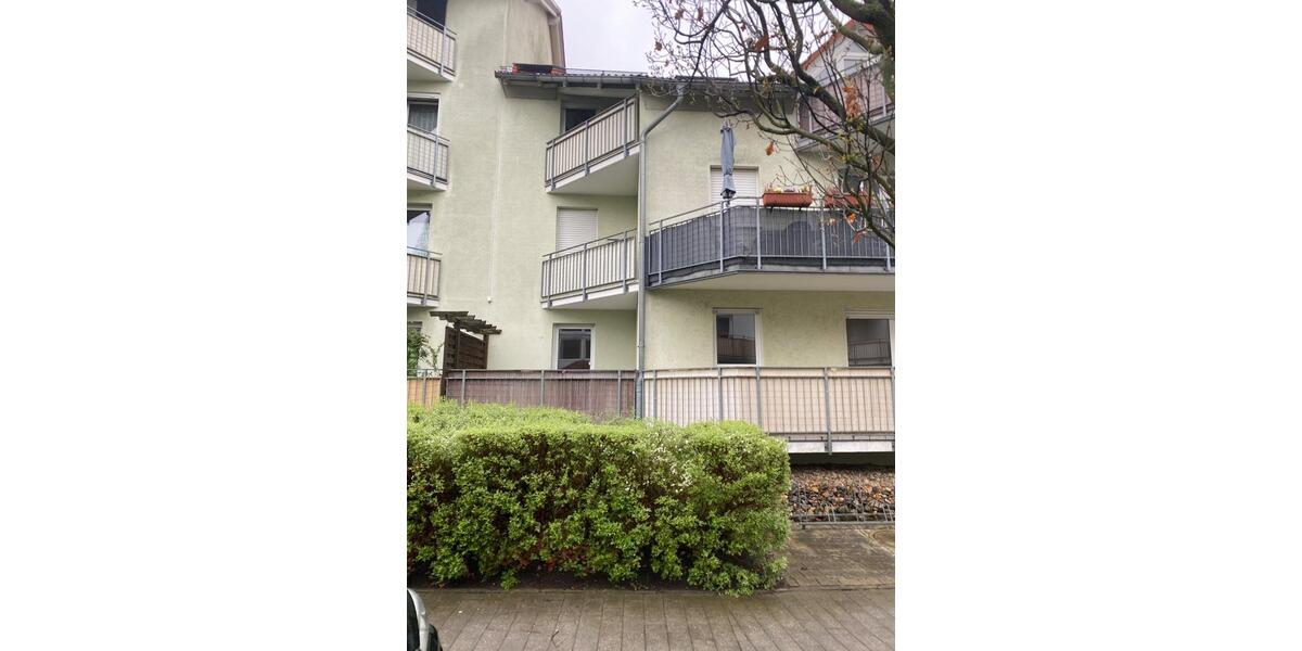 Erdgeschoßwohnung Pirna - 3 Zimmer, 74 m&sup2;, 600&euro; | Angebot:26384045