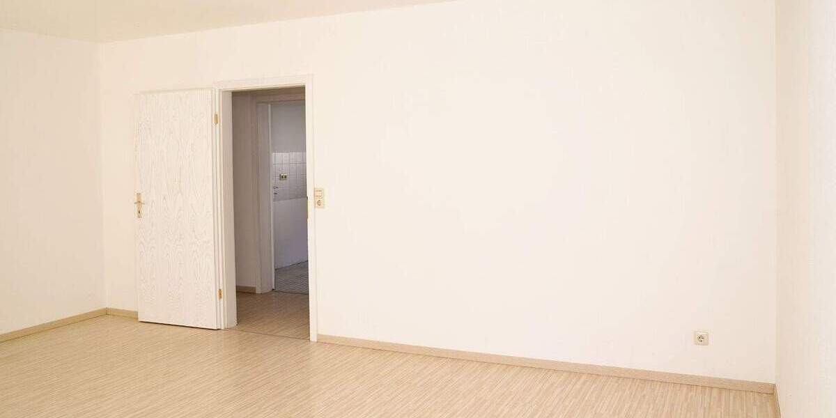 Etagenwohnung Dresden Weißig - 3 Zimmer, 79 m&sup2;, 199.000&euro; | Angebot:25836508