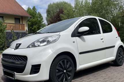 Peugeot 107 256.970 km 2.290 &euro; Dresden 01217