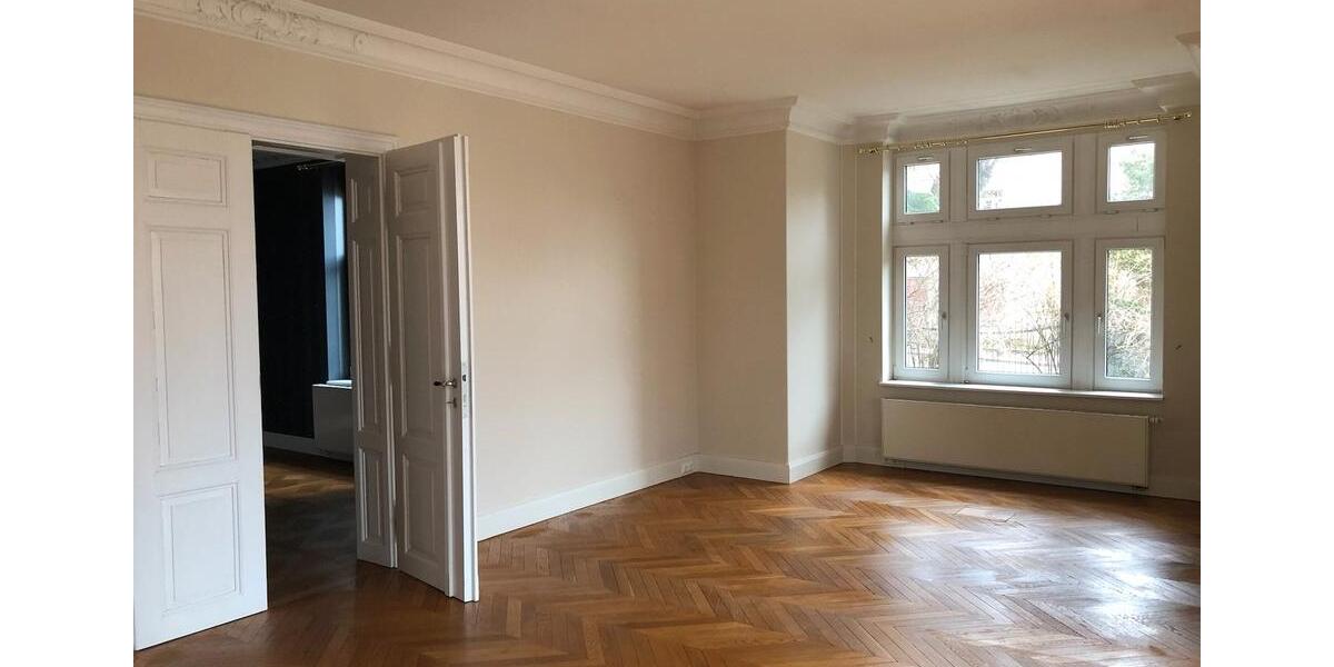 Villa Radebeul - 12 Zimmer, 429 m&sup2;, 1.190.000&euro; | Angebot:27300979