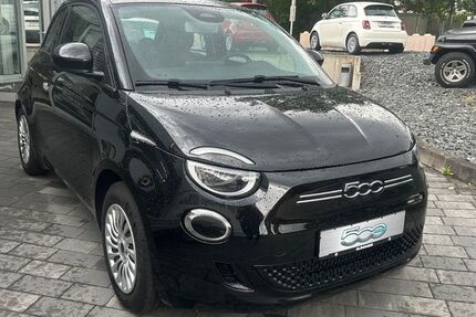 Fiat 500e 14.092 km 21.990 &euro; Dresden 01109