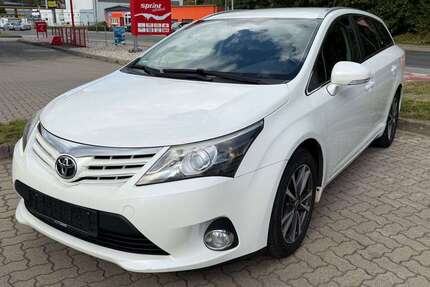 Toyota Avensis 237.000 km 4.300 &euro; Dresden 01187