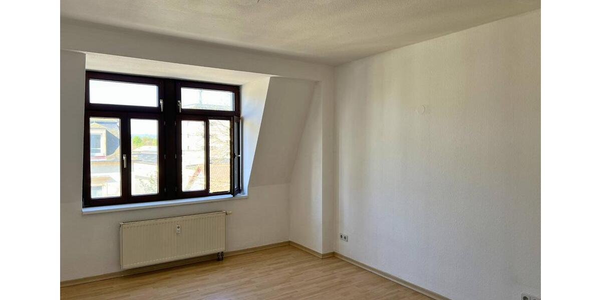 Dachgeschoßwohnung Dresden Neustadt - 3 Zimmer, 63 m&sup2;, 488&euro; | Angebot:26367379