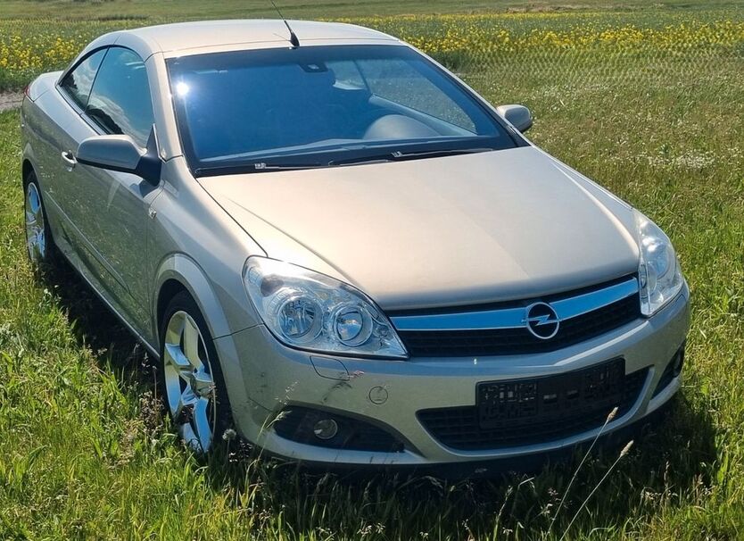 Opel Astra 218.863 km 4.499 € Wachau 01454