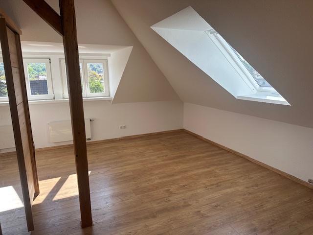Dachgeschoßwohnung Dresden Cotta - 3 Zimmer, 92 m&sup2;, 911&euro; | Angebot:26624793