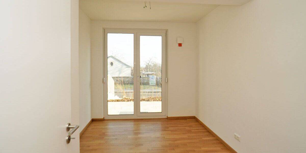 Etagenwohnung Dresden Naußlitz - 3 Zimmer, 77 m&sup2;, 1.169&euro; | Angebot:20960943