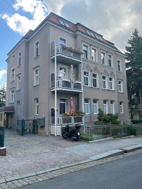 Viel Platz in Briesnitz: 2-Zimmer mit Balkon in ruhiger Lage