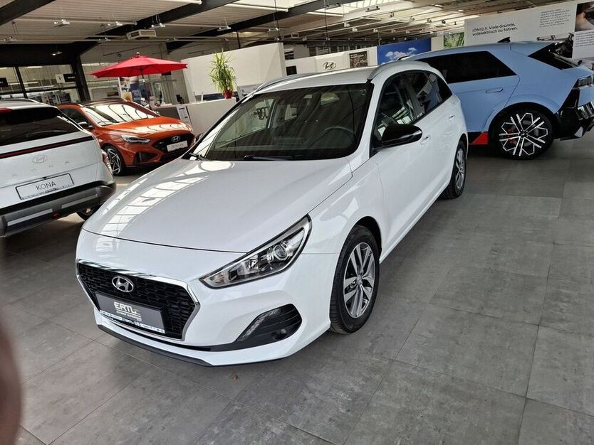 i30
