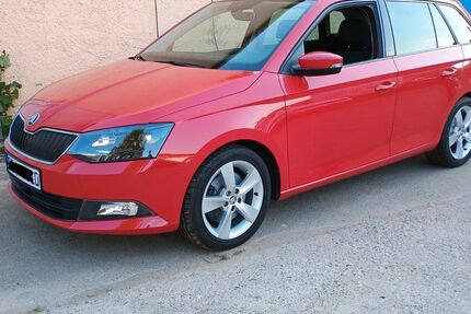 Skoda Fabia 63.450 km 10.800 &euro; Dresden 01099