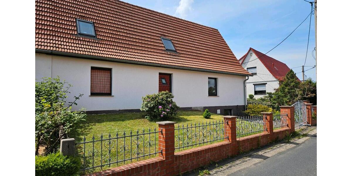 Doppelhaushälfte Freital - 6 Zimmer, 140 m&sup2;, 310.000&euro; | Angebot:27113705