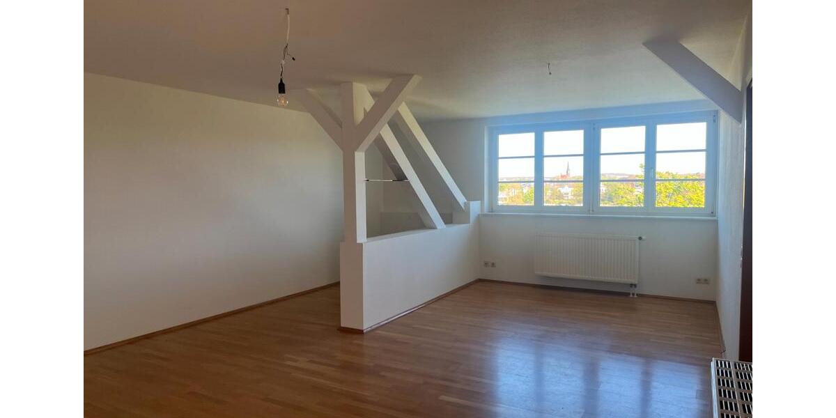 Dachgeschoßwohnung Dresden Blasewitz - 2 Zimmer, 84 m&sup2;, 1.060&euro; | Angebot:26426382