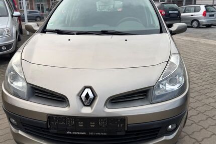 Renault Clio 60.000 km 2.999 &euro; Dresden 01097