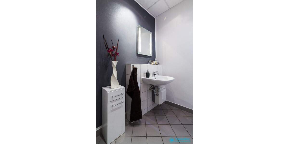 Zentrale Schreibtischplätze in Dresden - 3 Plätze, Küche & Meetingraum zimmer