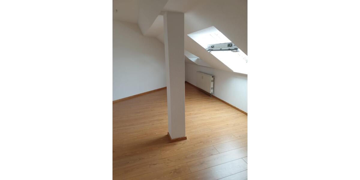 Dachgeschoßwohnung Dresden Pieschen - 3 Zimmer, 83 m&sup2;, 290.000&euro; | Angebot:26876278