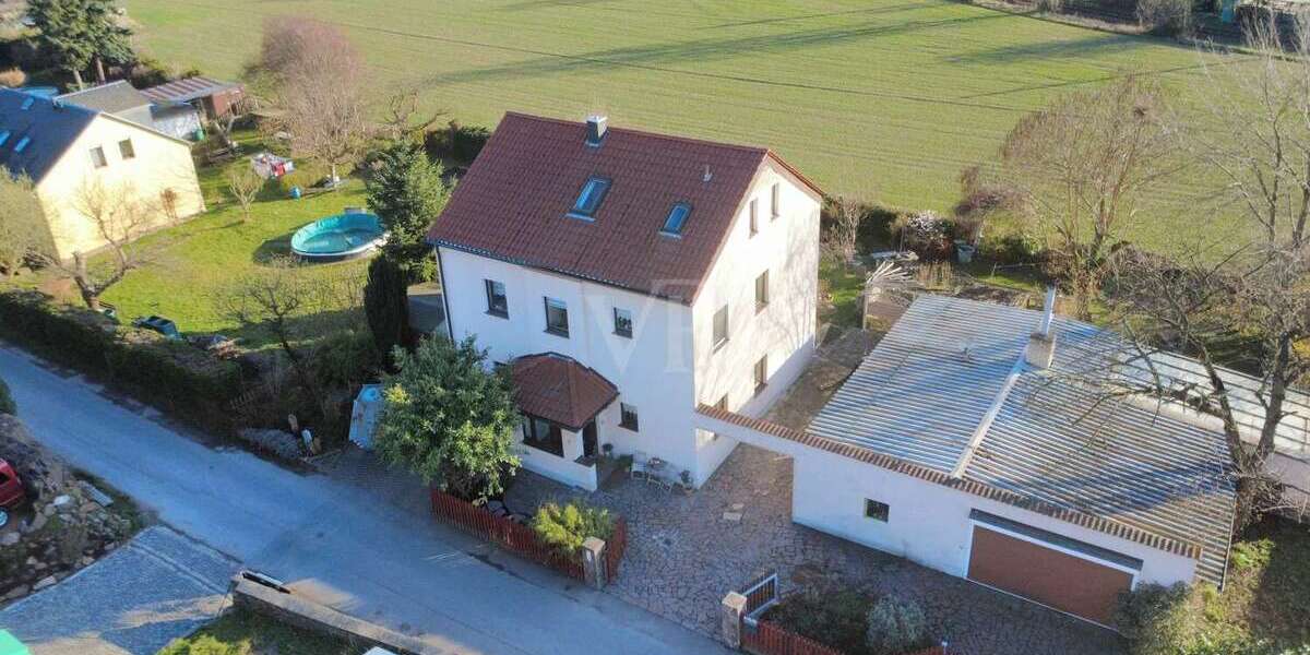 Einfamilienhaus Radebeul - 8 Zimmer, 180 m&sup2;, 520.000&euro; | Angebot:25796152