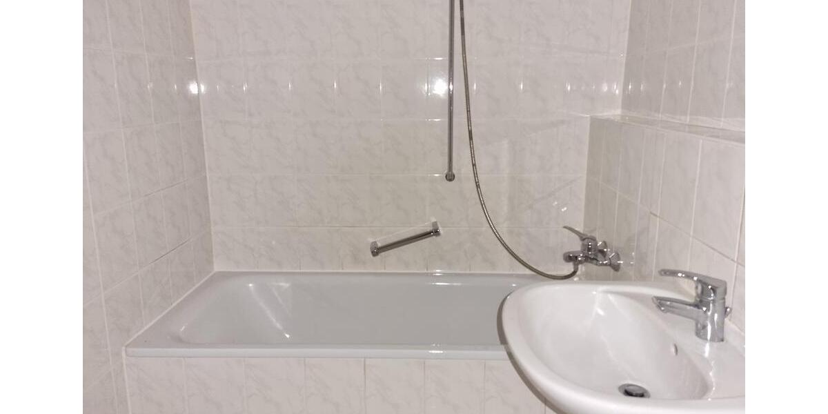 Hochparterre Dresden Schönfeld-Weißig - 3 Zimmer, 68 m&sup2;, 590&euro; | Angebot:26578290